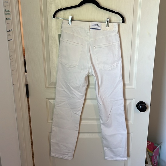 H&M White “Vintage Slim” High Rise Jeans - Picture 2 of 12
